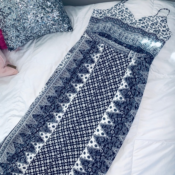 Maxi dress - Picture 4 of 6